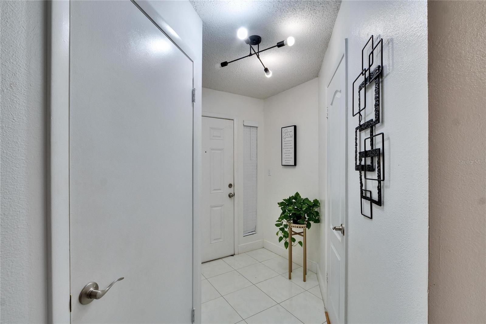 8647 FANCY FINCH DR #203, TAMPA, FL, 33614