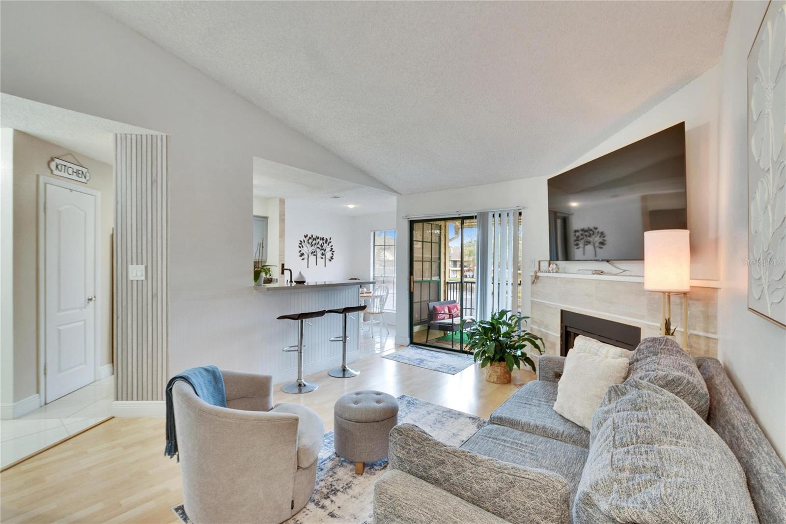 8647 FANCY FINCH DR #203, TAMPA, FL, 33614