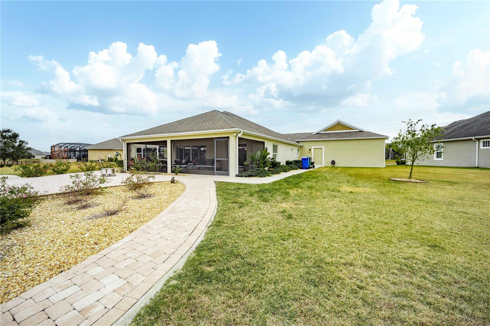 11189 ROZ WAY, OXFORD, FL, 34484