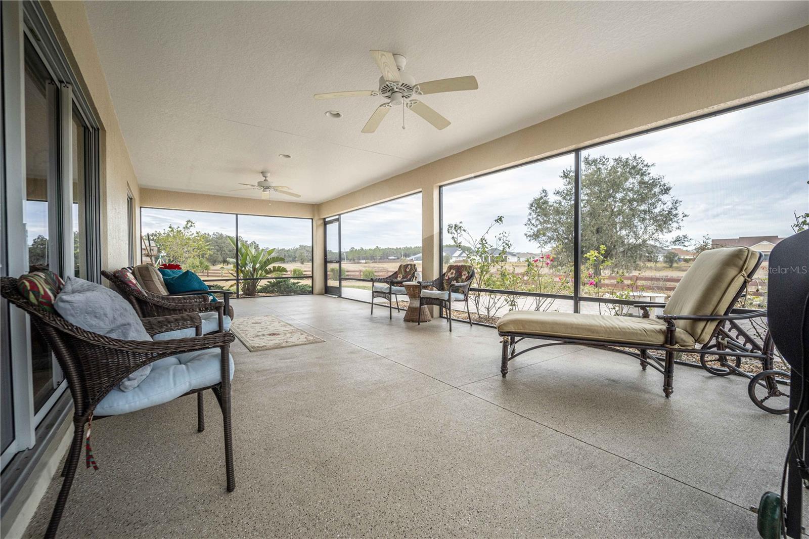 11189 ROZ WAY, OXFORD, FL, 34484