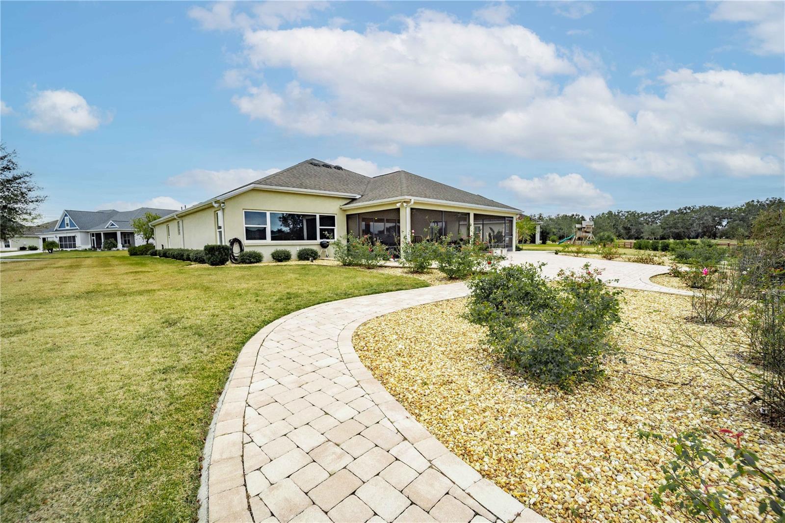 11189 ROZ WAY, OXFORD, FL, 34484