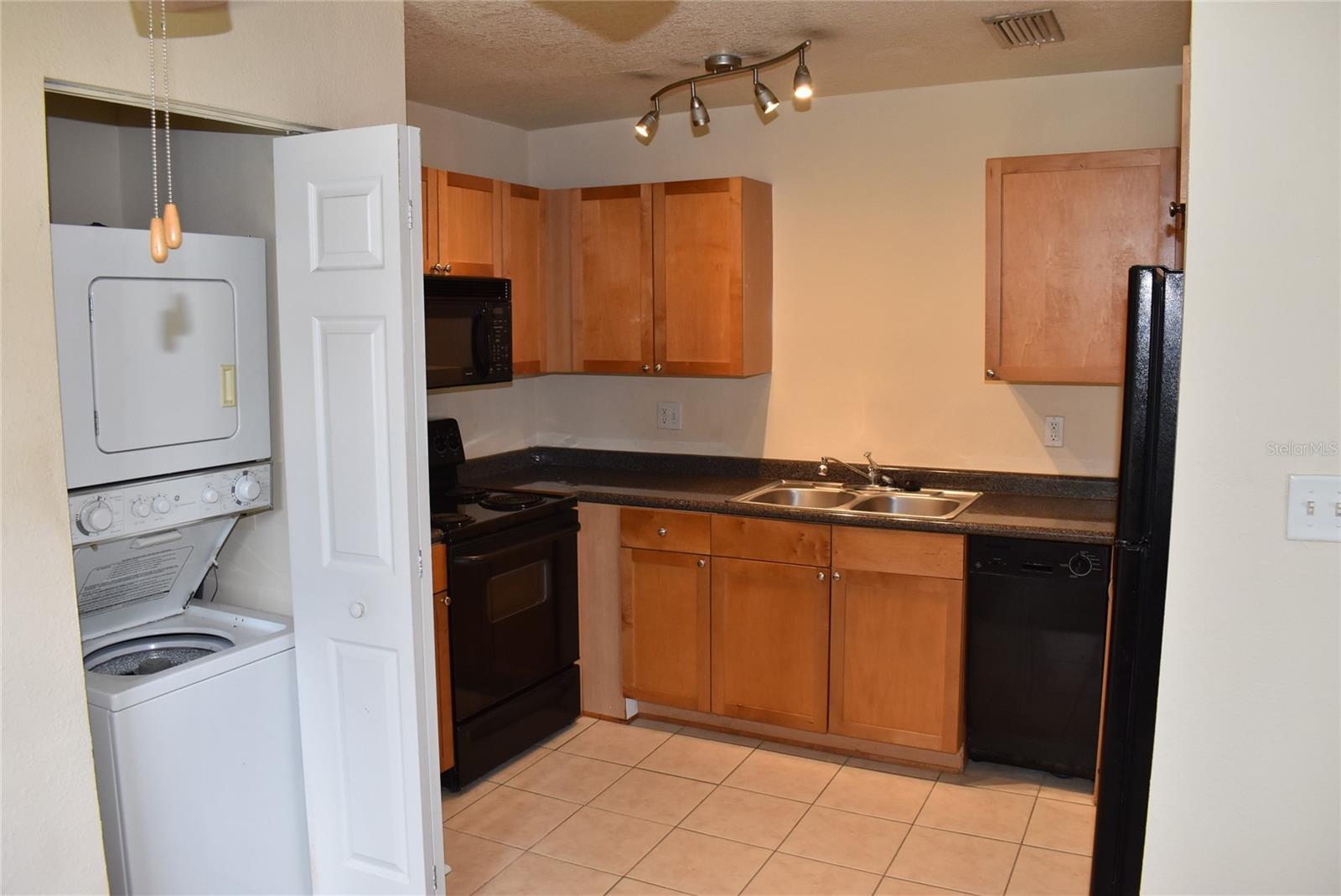108 POMPANO DR SE #D, ST PETERSBURG, FL, 33705