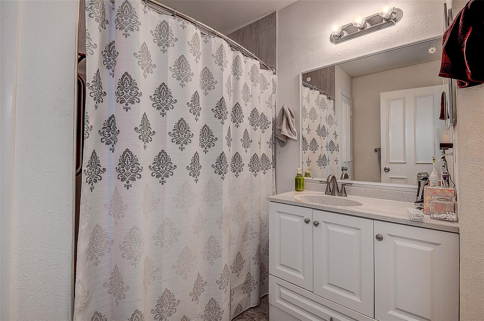8358 CANDLEWOOD RD, SEMINOLE, FL, 33777