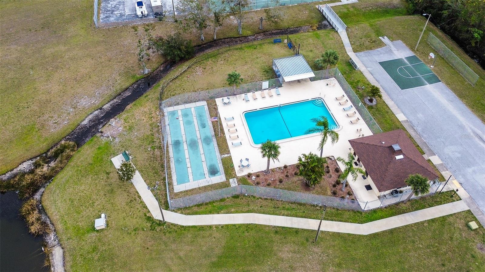 8358 CANDLEWOOD RD, SEMINOLE, FL, 33777