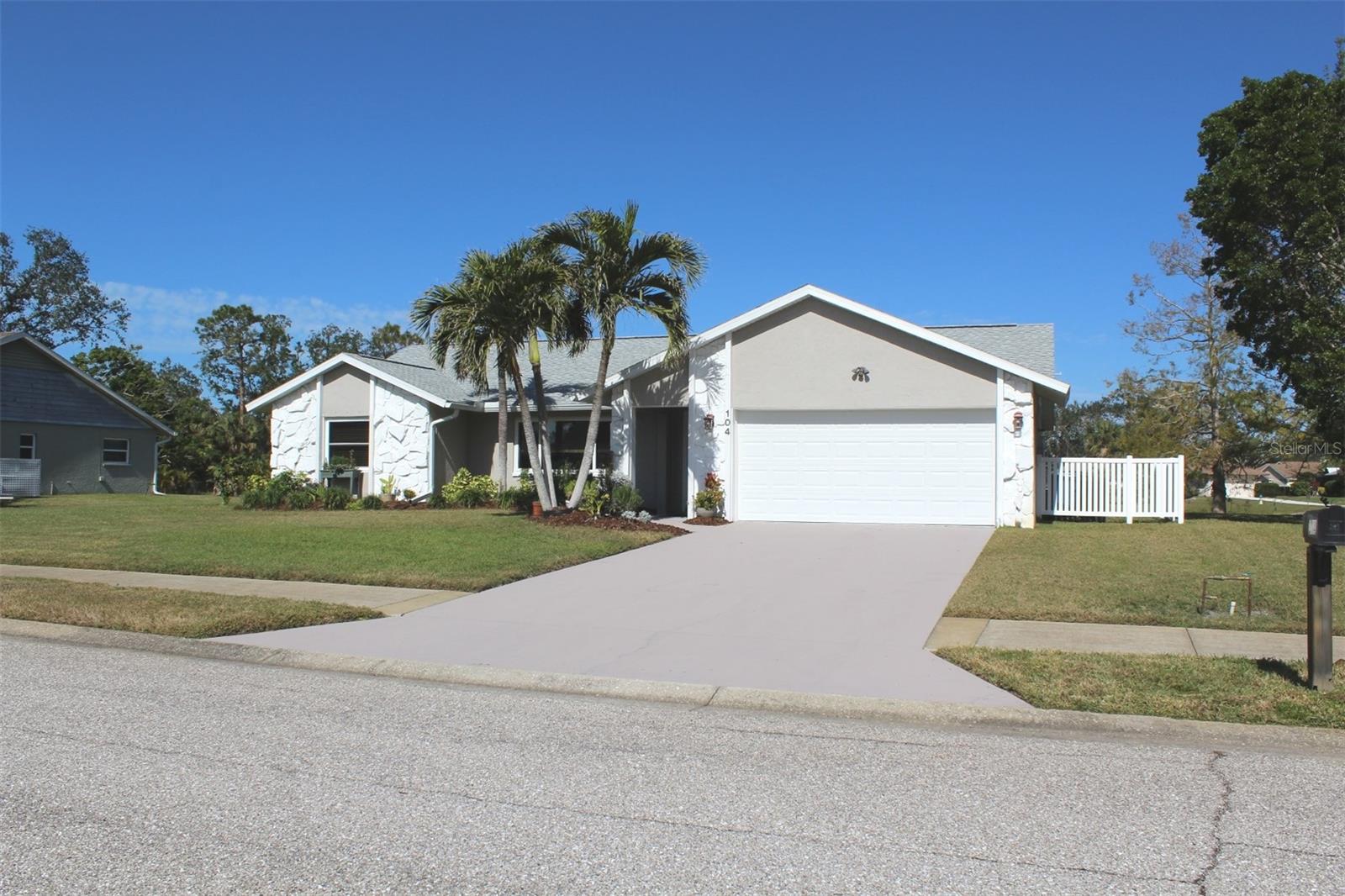 104 WOODINGHAM DR, VENICE, FL, 34292