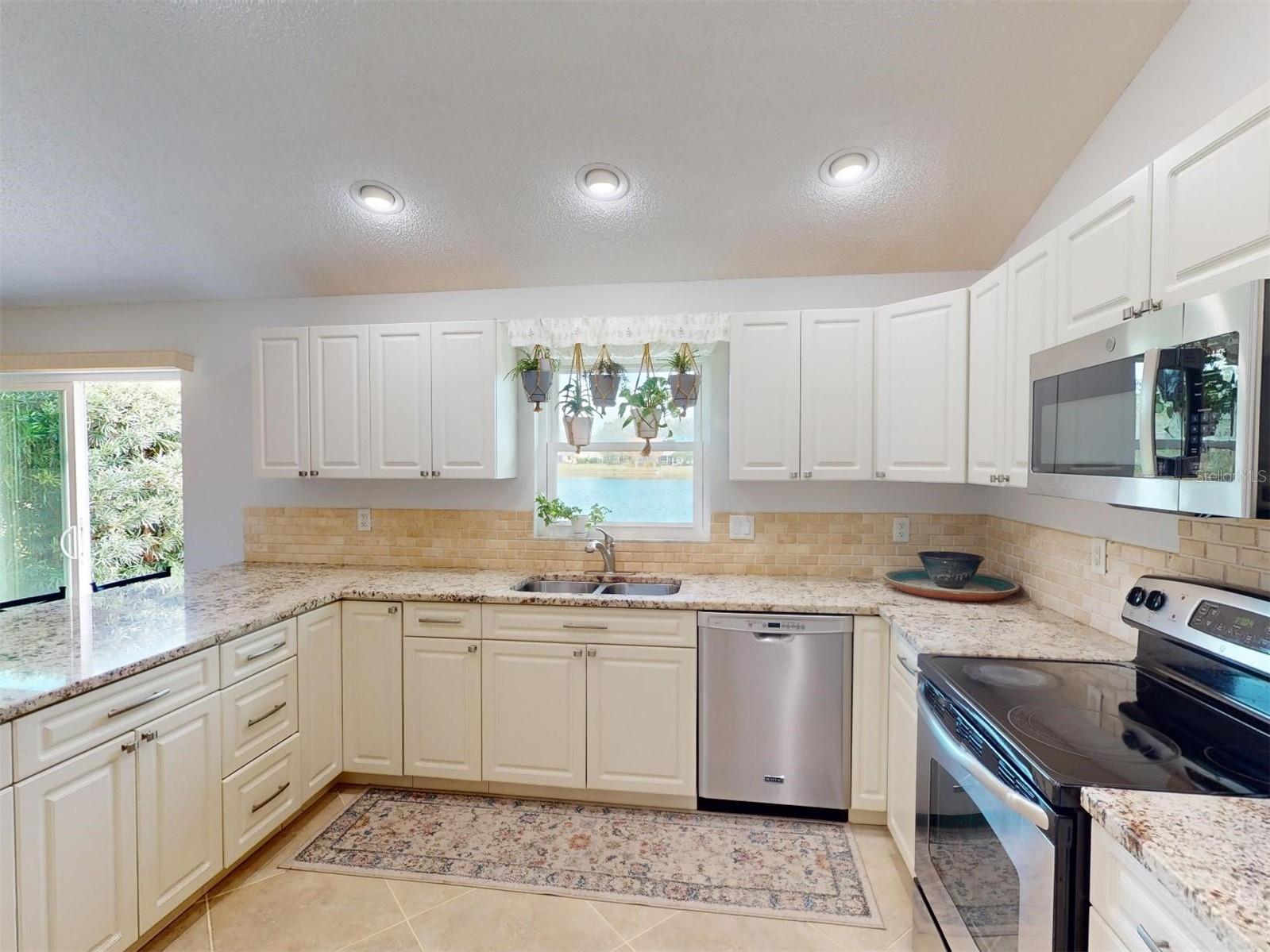 104 WOODINGHAM DR, VENICE, FL, 34292