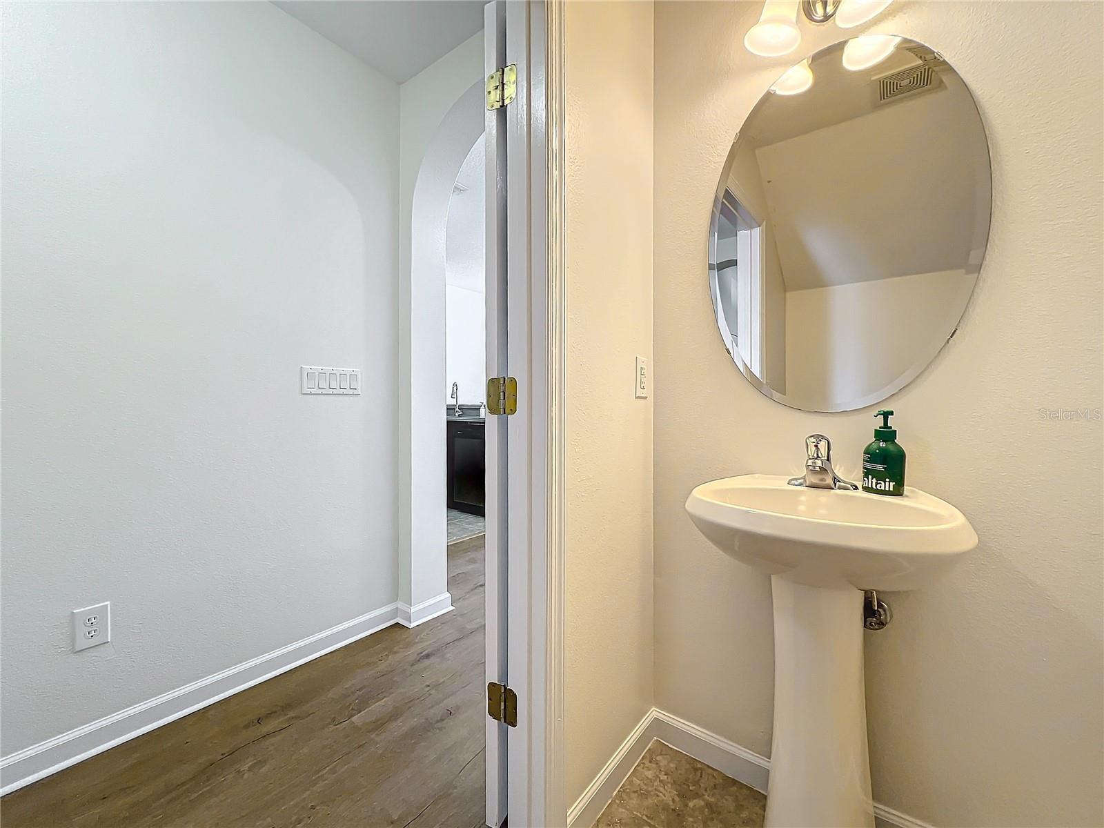 812 PARK GROVE CT, ORLANDO, FL, 32828