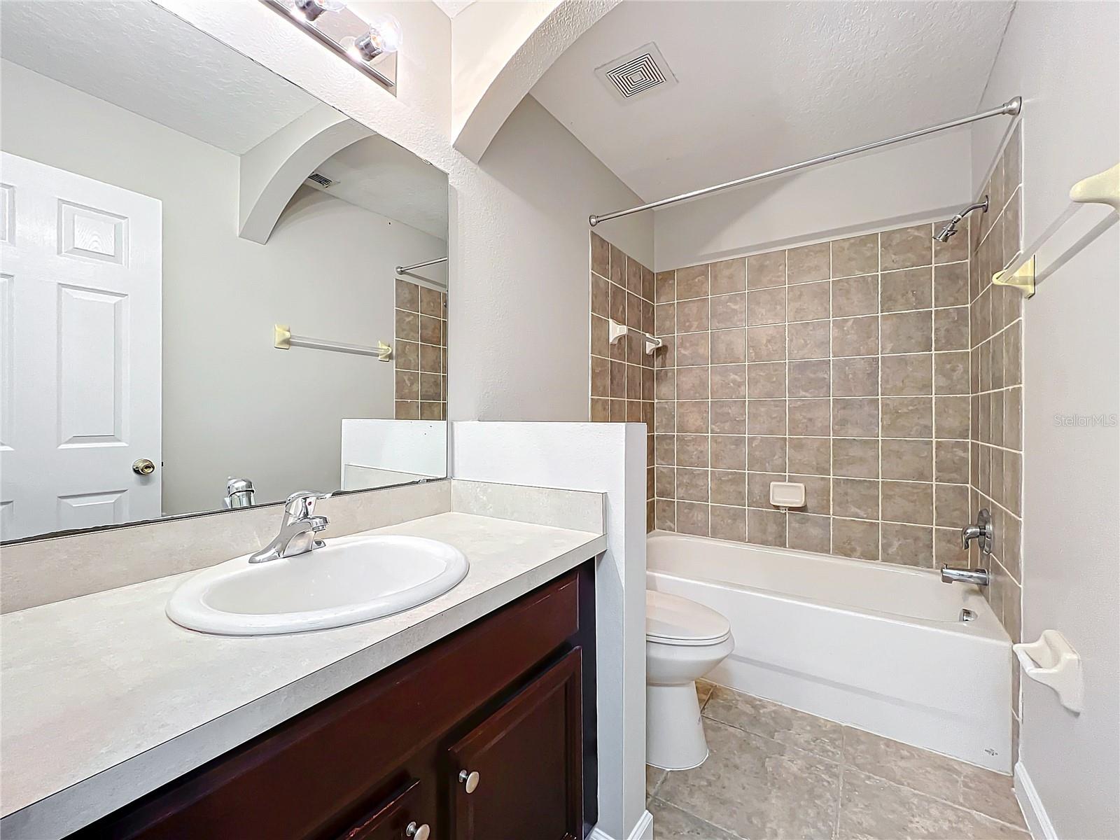 812 PARK GROVE CT, ORLANDO, FL, 32828
