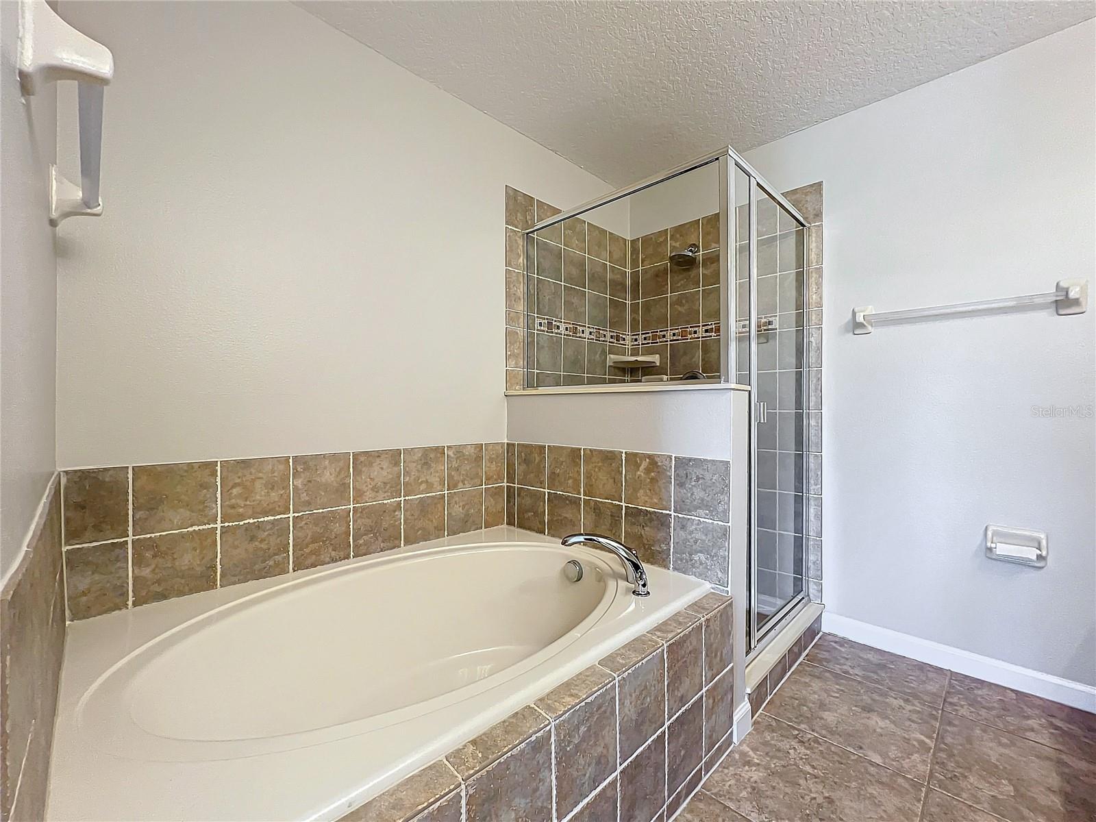 812 PARK GROVE CT, ORLANDO, FL, 32828