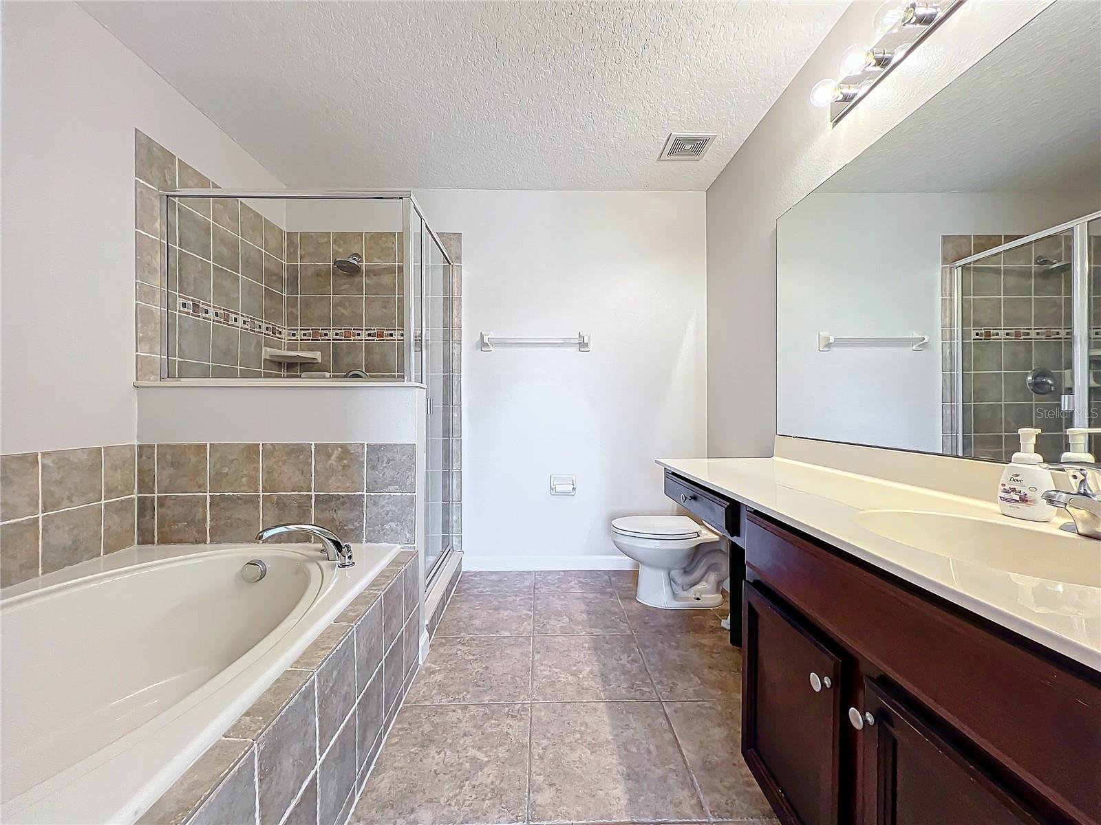 812 PARK GROVE CT, ORLANDO, FL, 32828