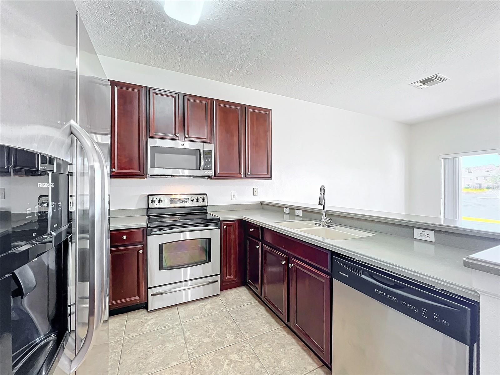 812 PARK GROVE CT, ORLANDO, FL, 32828