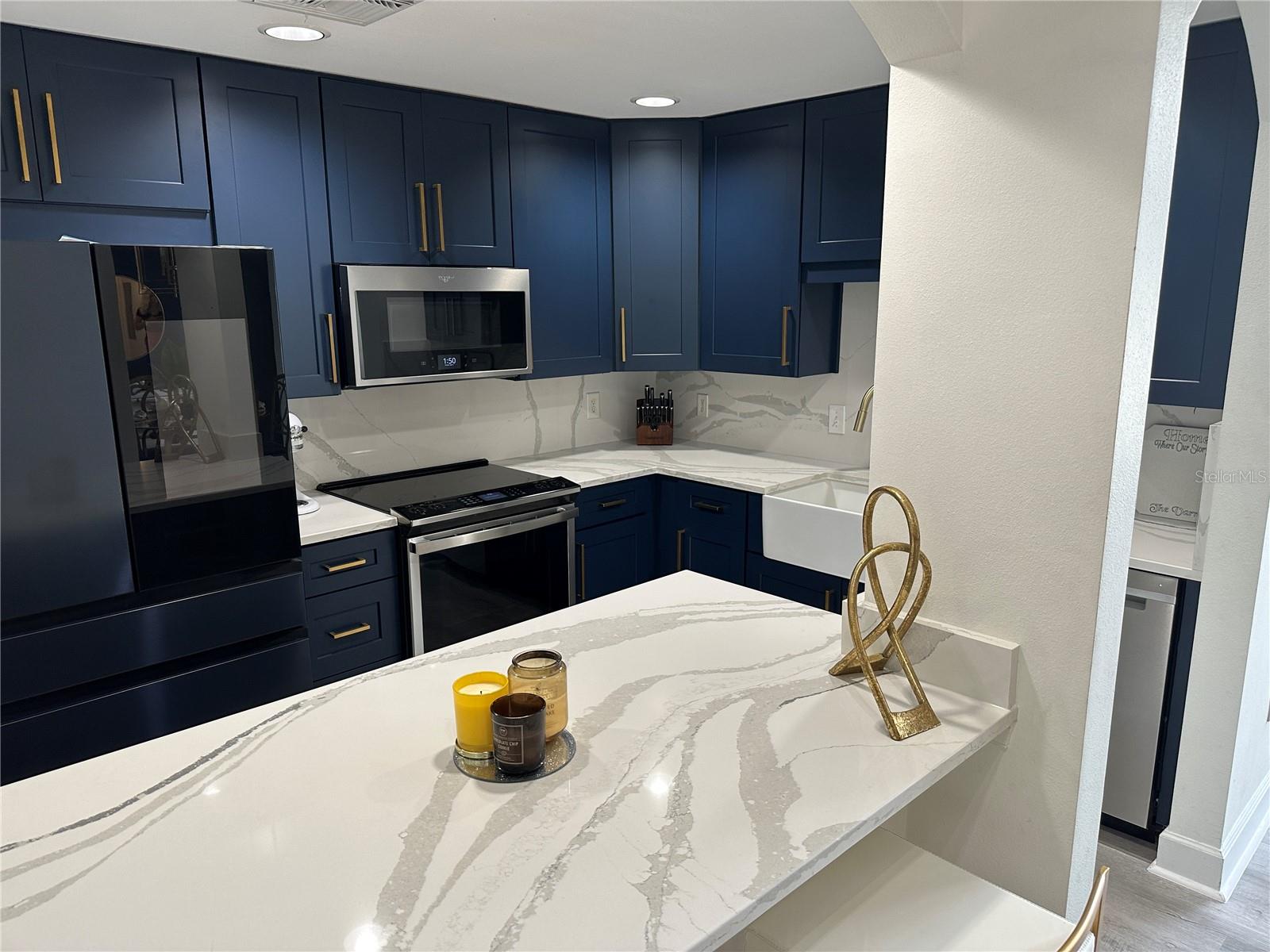 808 3RD AVE W #701, BRADENTON, FL, 34205