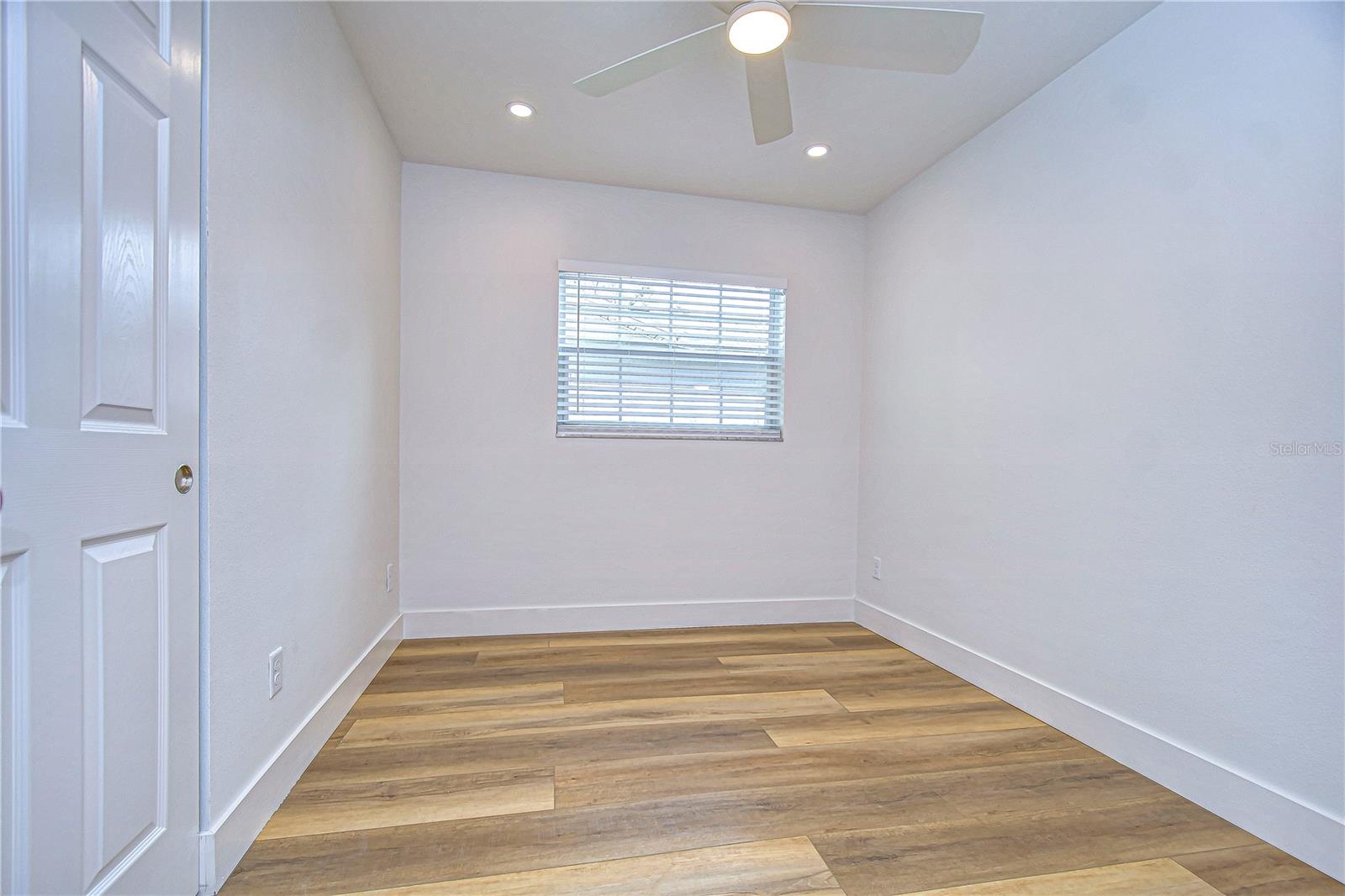 1205 W HOLLYWOOD ST, TAMPA, FL, 33604