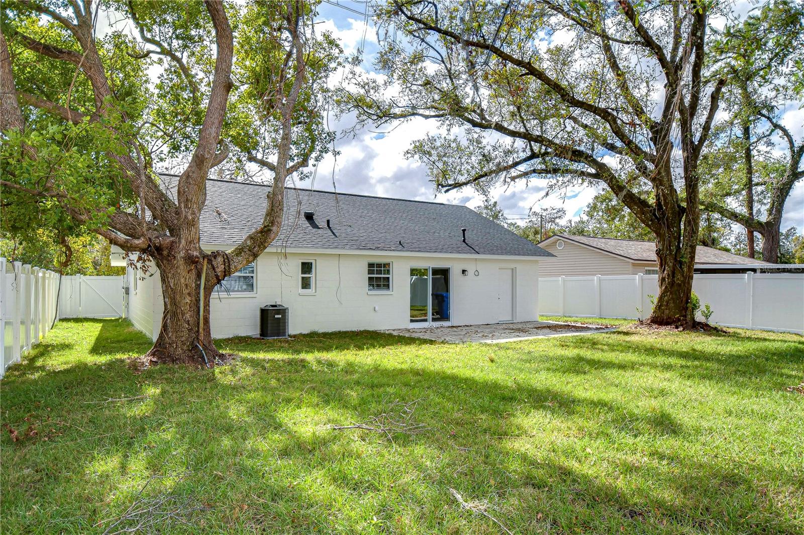 1205 W HOLLYWOOD ST, TAMPA, FL, 33604