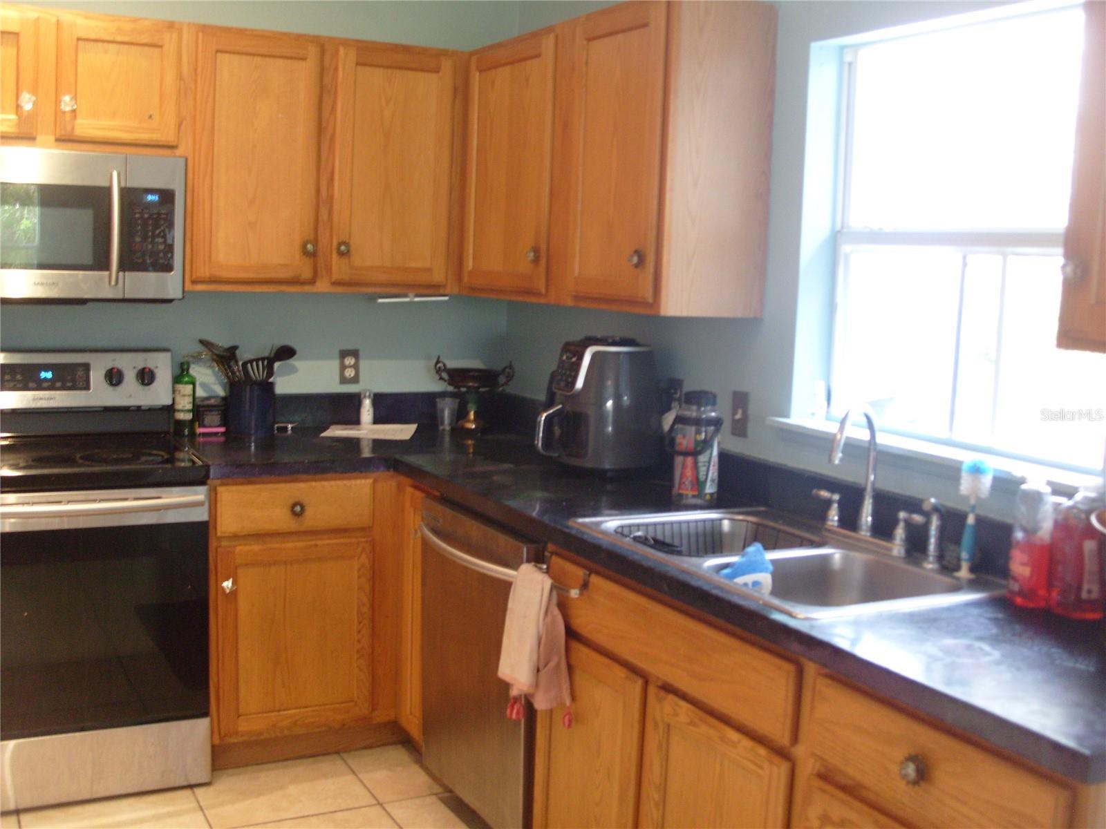1860 DONKEY AVE, NORTH PORT, FL, 34288