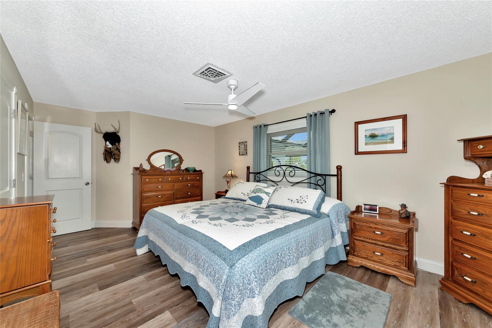 2154 LAKEWOOD DR, NOKOMIS, FL, 34275