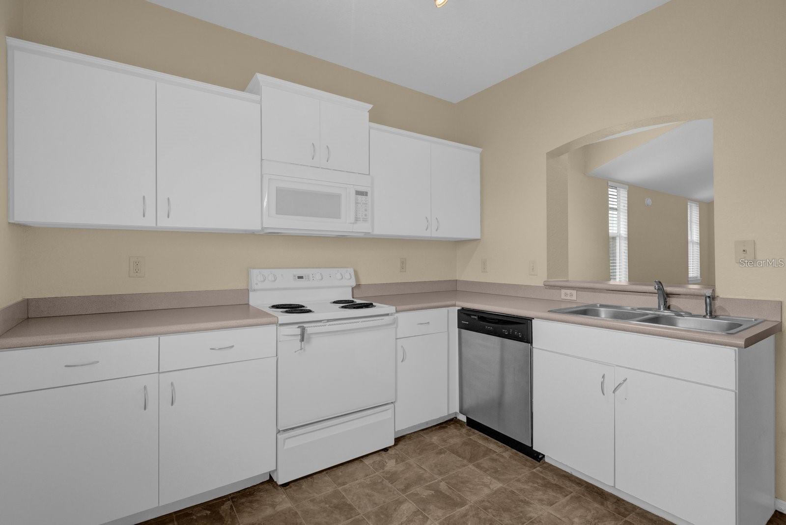 102 VISTA VERDI CIR #320, LAKE MARY, FL, 32746