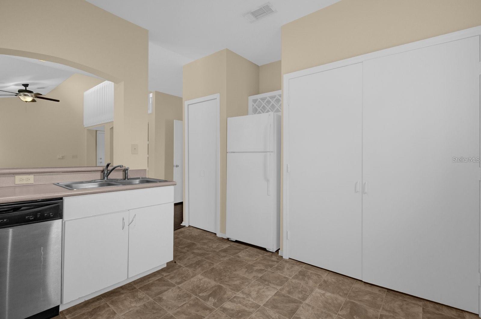 102 VISTA VERDI CIR #320, LAKE MARY, FL, 32746