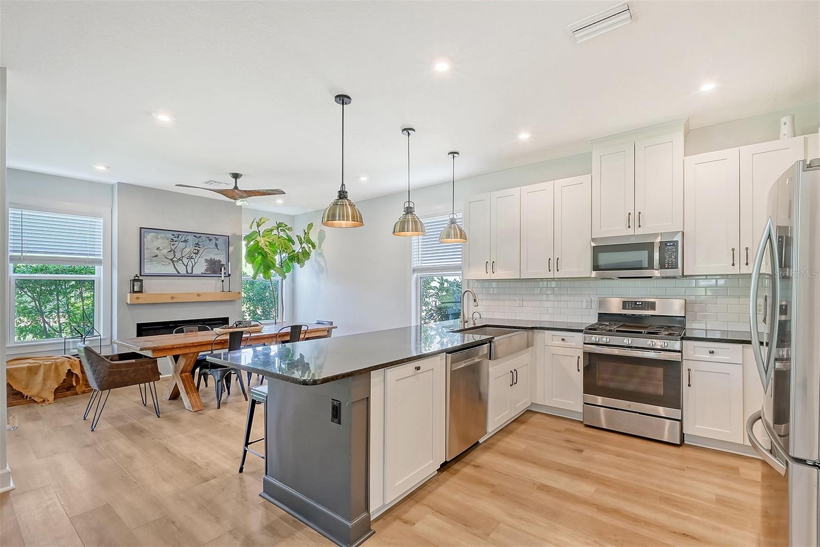 5474 SUMMIT GLN, BRADENTON, FL, 34203