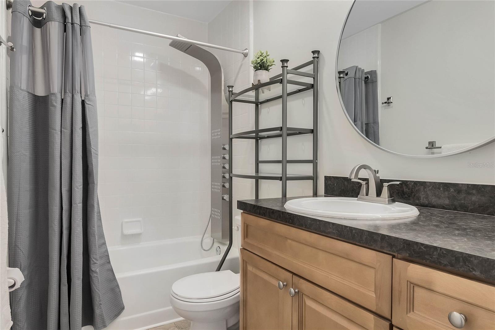 8235 AMBROSE COVE WAY, ORLANDO, FL, 32819