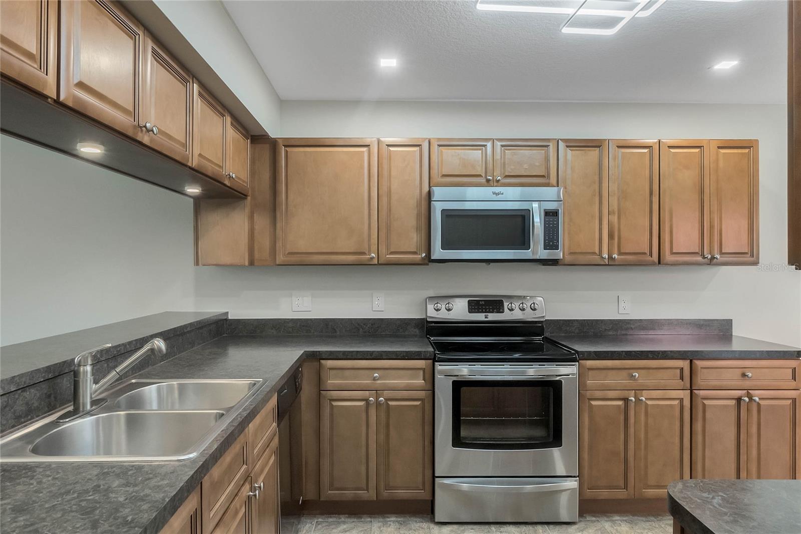 8235 AMBROSE COVE WAY, ORLANDO, FL, 32819