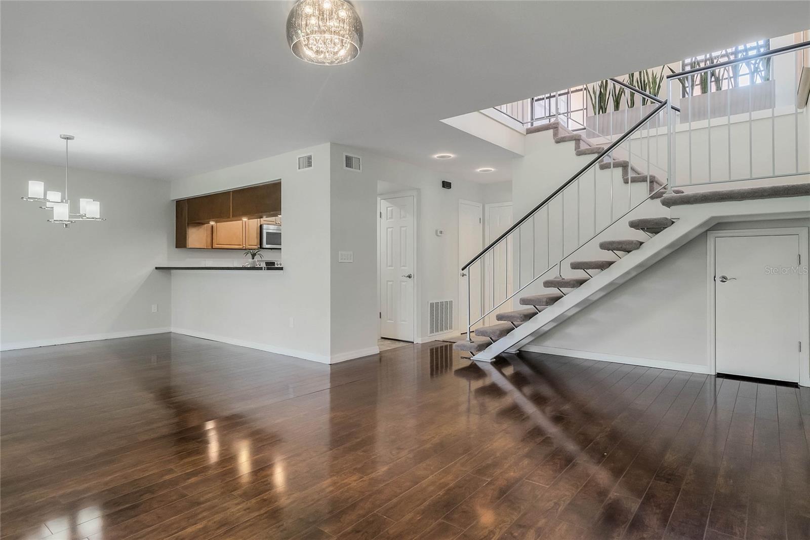 8235 AMBROSE COVE WAY, ORLANDO, FL, 32819