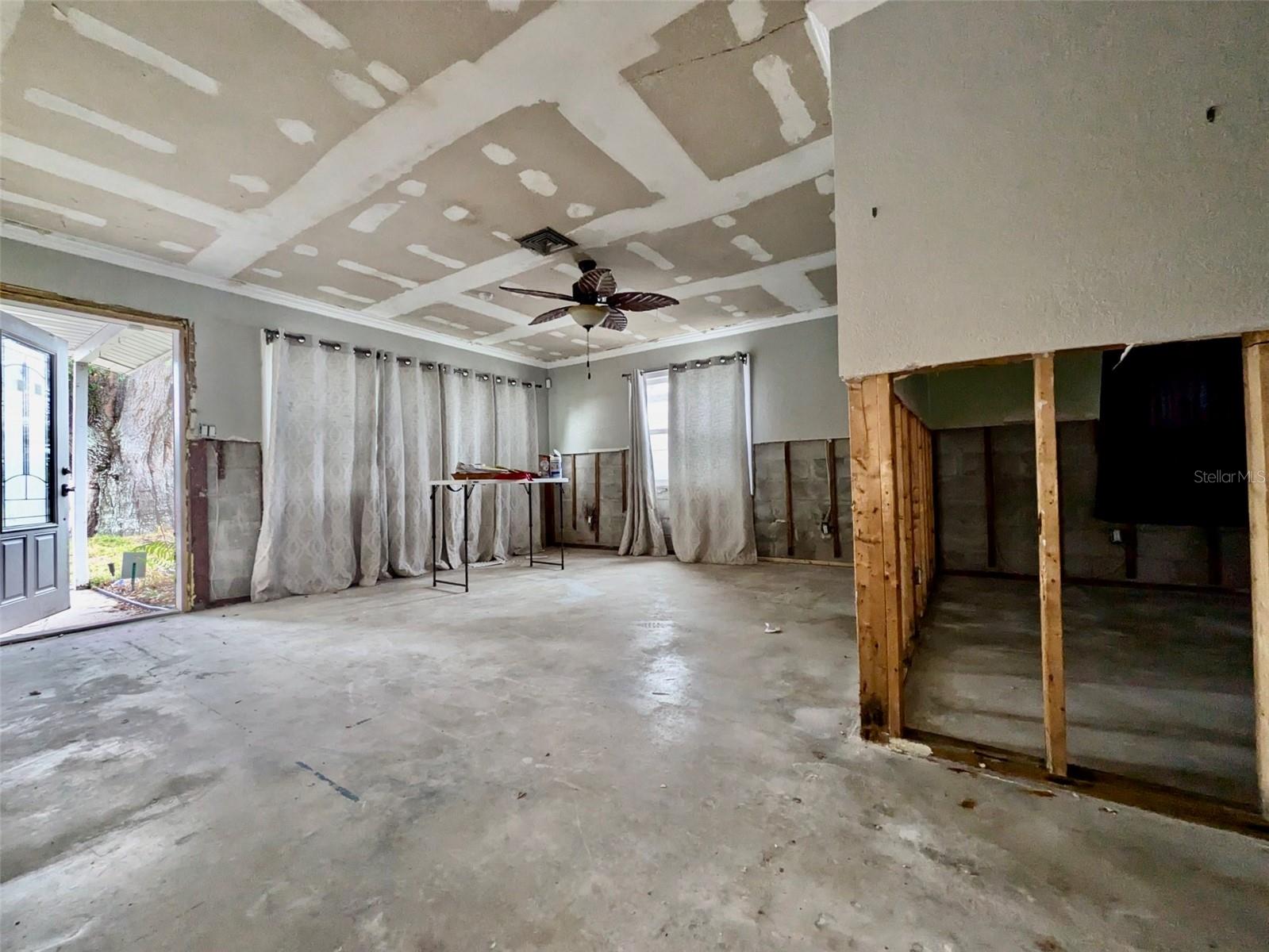 1845 NEW HAMPSHIRE AVE NE, ST PETERSBURG, FL, 33703