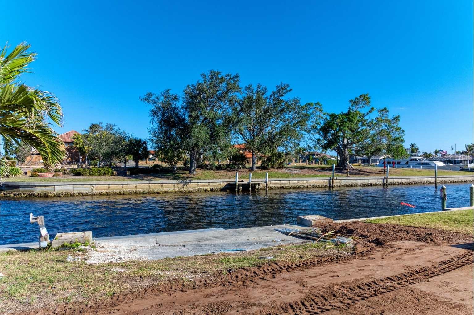 2181 PALM TREE DR, PUNTA GORDA, FL, 33950