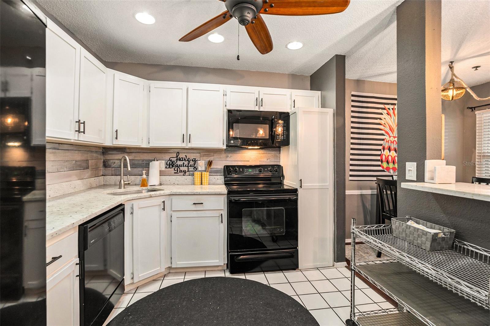 5727 BISCAYNE CT #305, NEW PORT RICHEY, FL, 34652