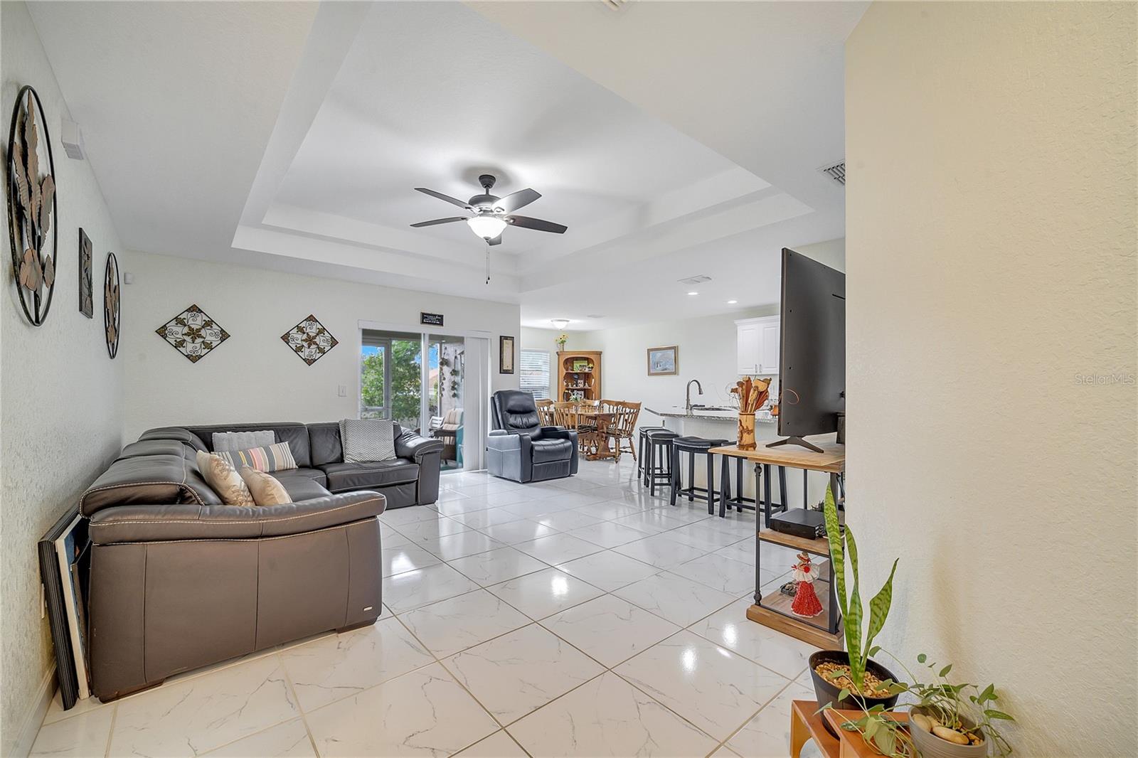 203 NORTH CIR, DAVENPORT, FL, 33837
