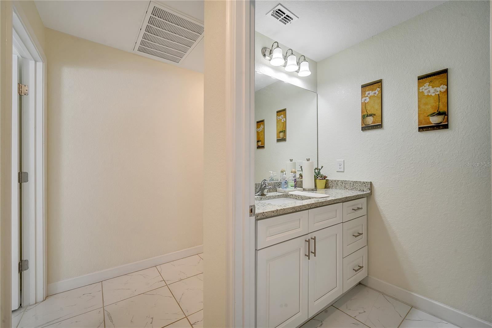 203 NORTH CIR, DAVENPORT, FL, 33837
