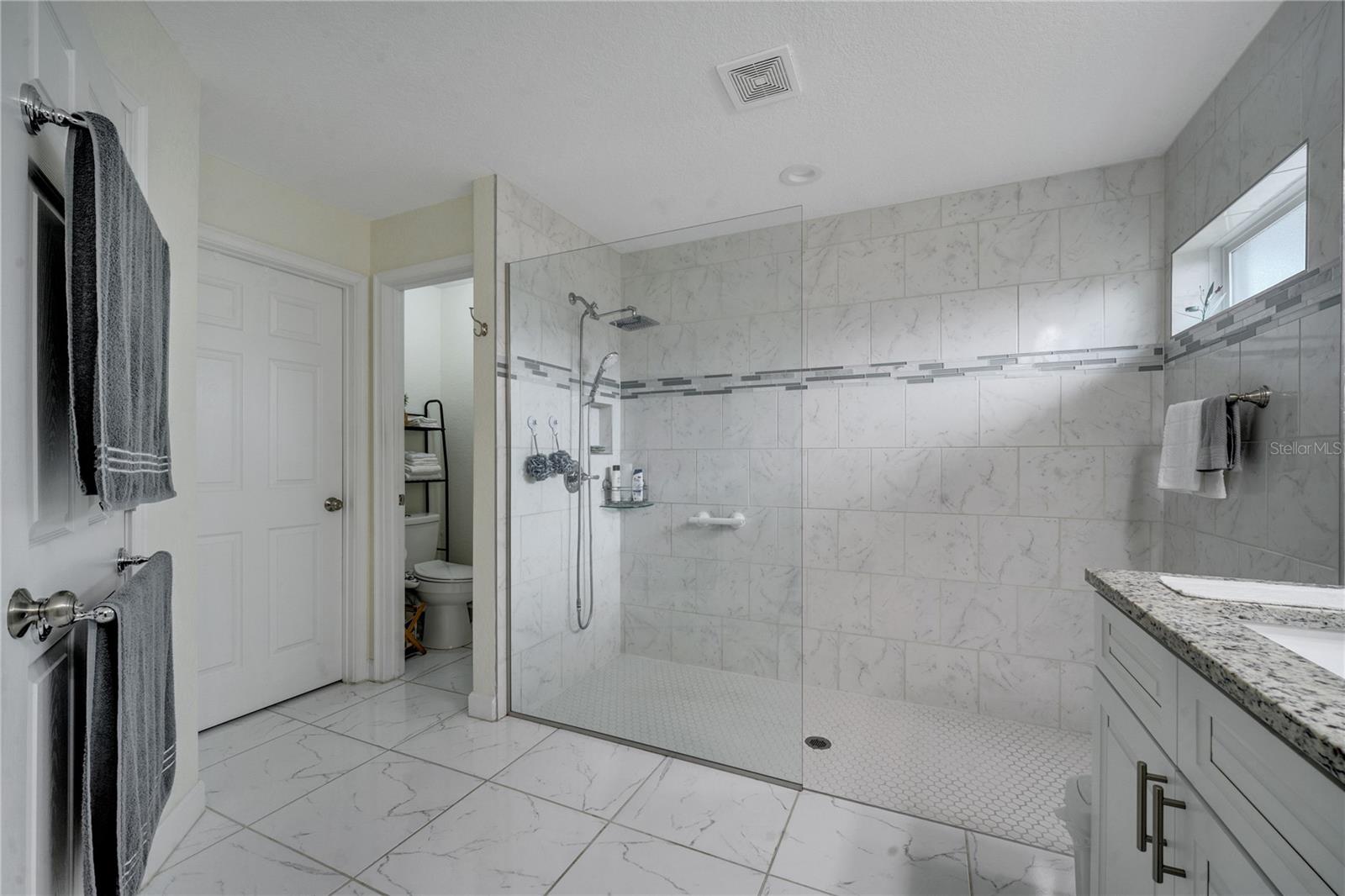203 NORTH CIR, DAVENPORT, FL, 33837