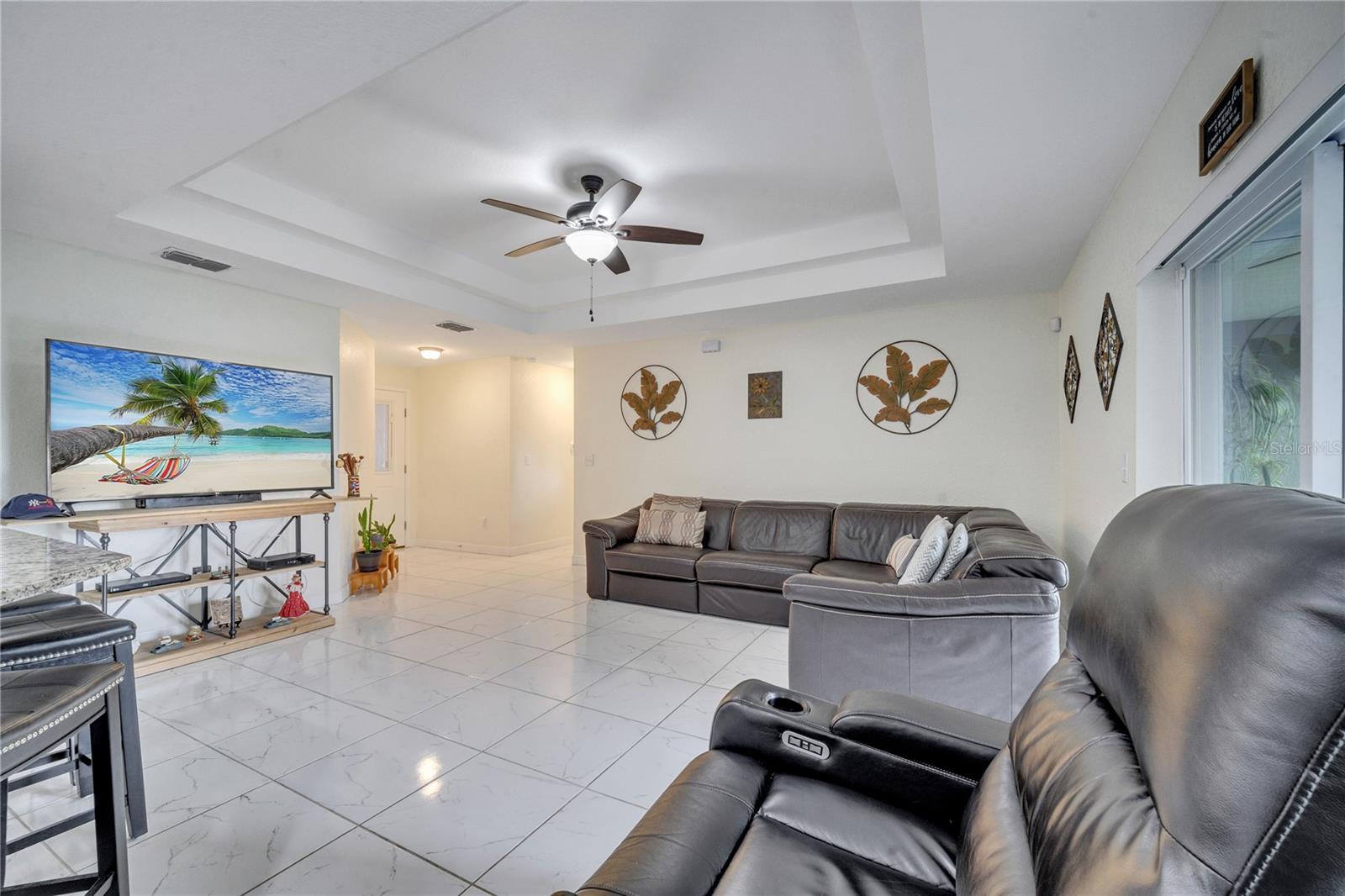 203 NORTH CIR, DAVENPORT, FL, 33837