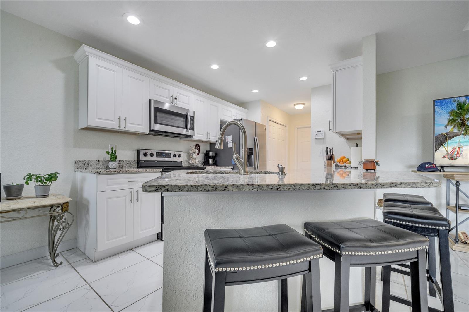 203 NORTH CIR, DAVENPORT, FL, 33837
