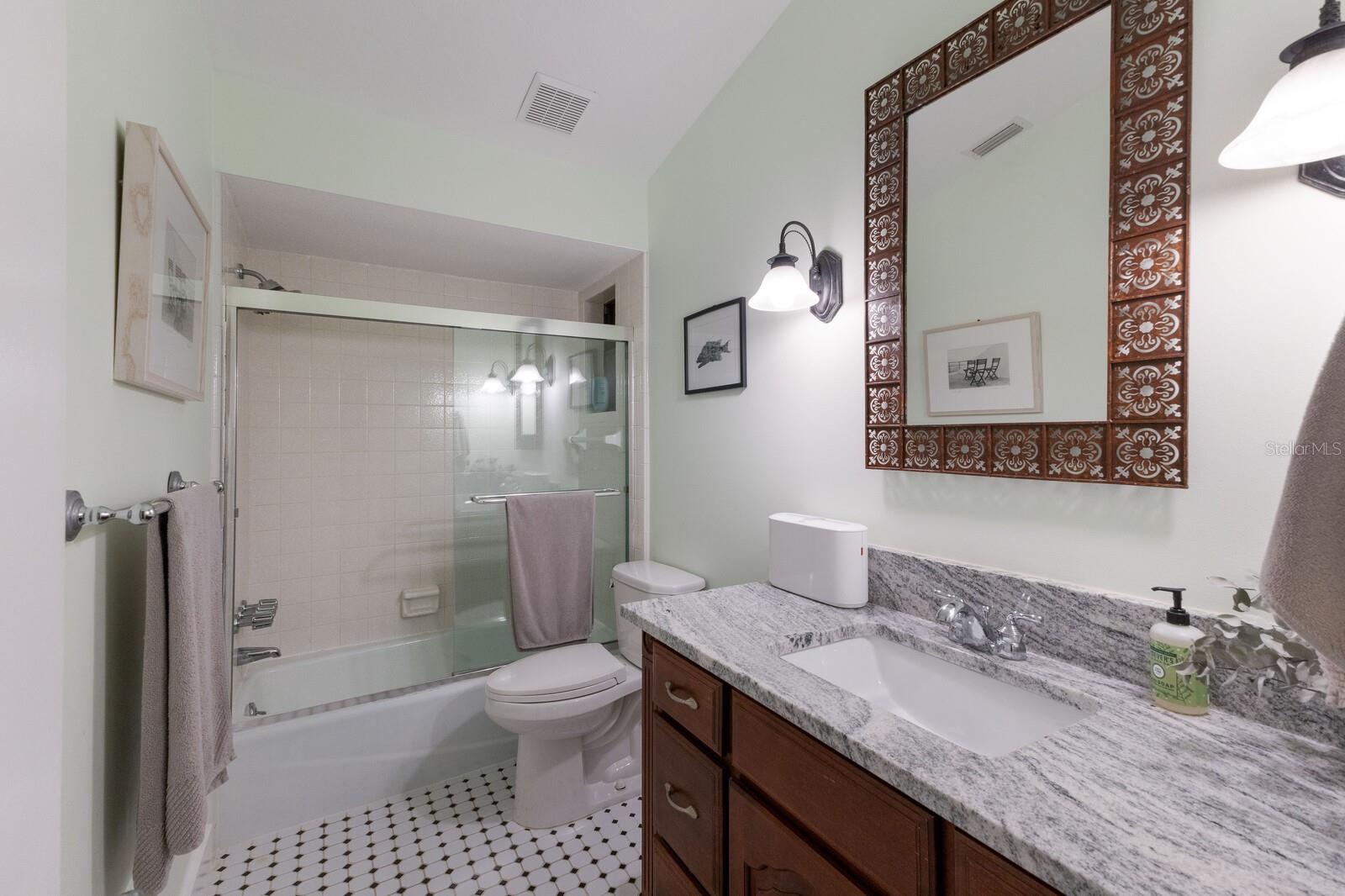 543 HILLCREST DR, BRADENTON, FL, 34209