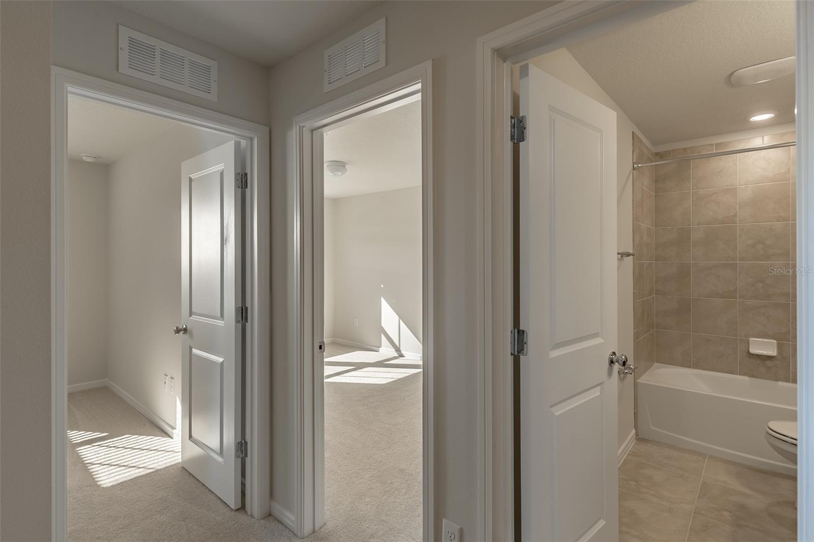 10425 FOLLY BEACH RD, ORLANDO, FL, 32827