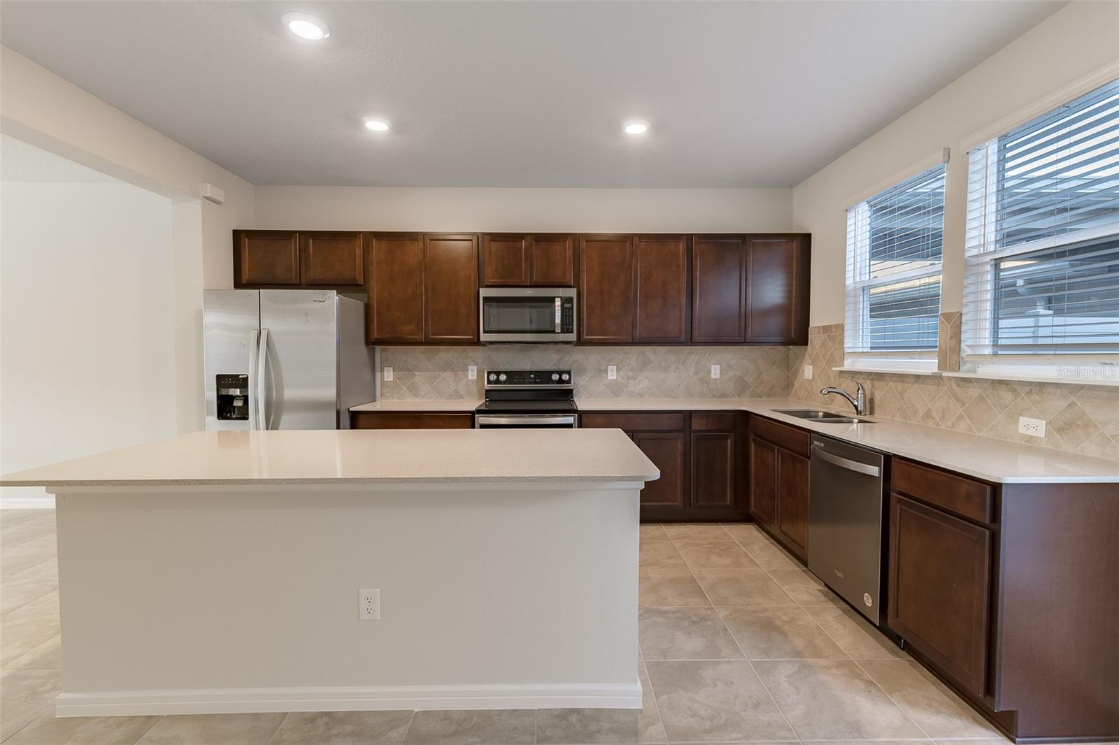 10425 FOLLY BEACH RD, ORLANDO, FL, 32827