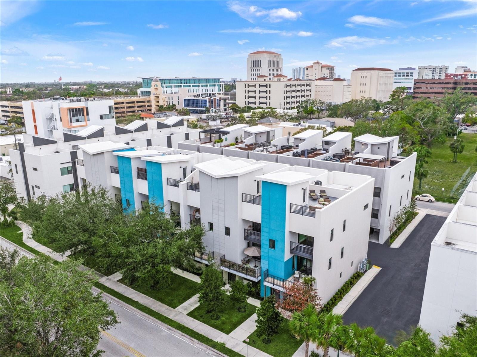 72 N SCHOOL AVE, SARASOTA, FL, 34237