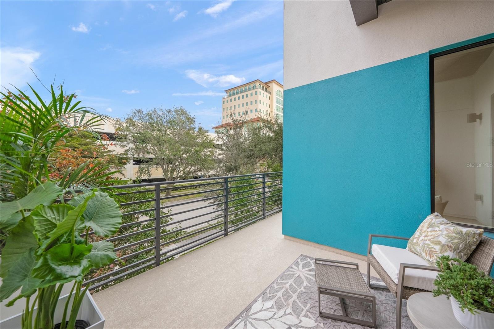 72 N SCHOOL AVE, SARASOTA, FL, 34237