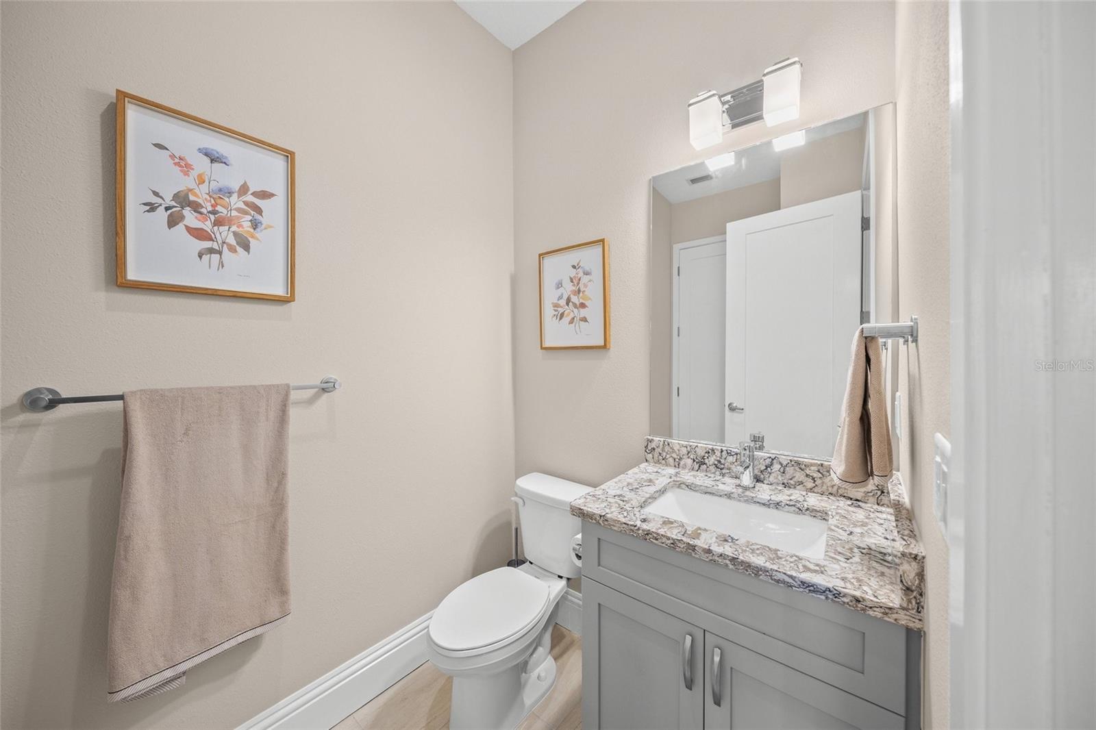 72 N SCHOOL AVE, SARASOTA, FL, 34237