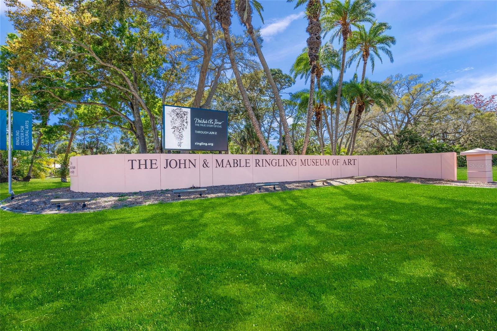 72 N SCHOOL AVE, SARASOTA, FL, 34237