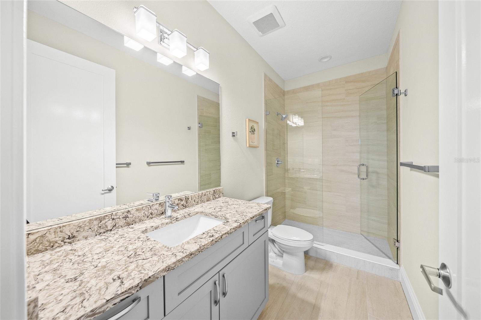 72 N SCHOOL AVE, SARASOTA, FL, 34237