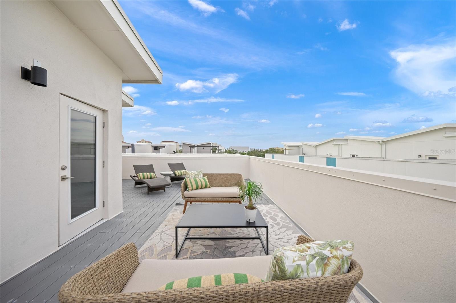 72 N SCHOOL AVE, SARASOTA, FL, 34237