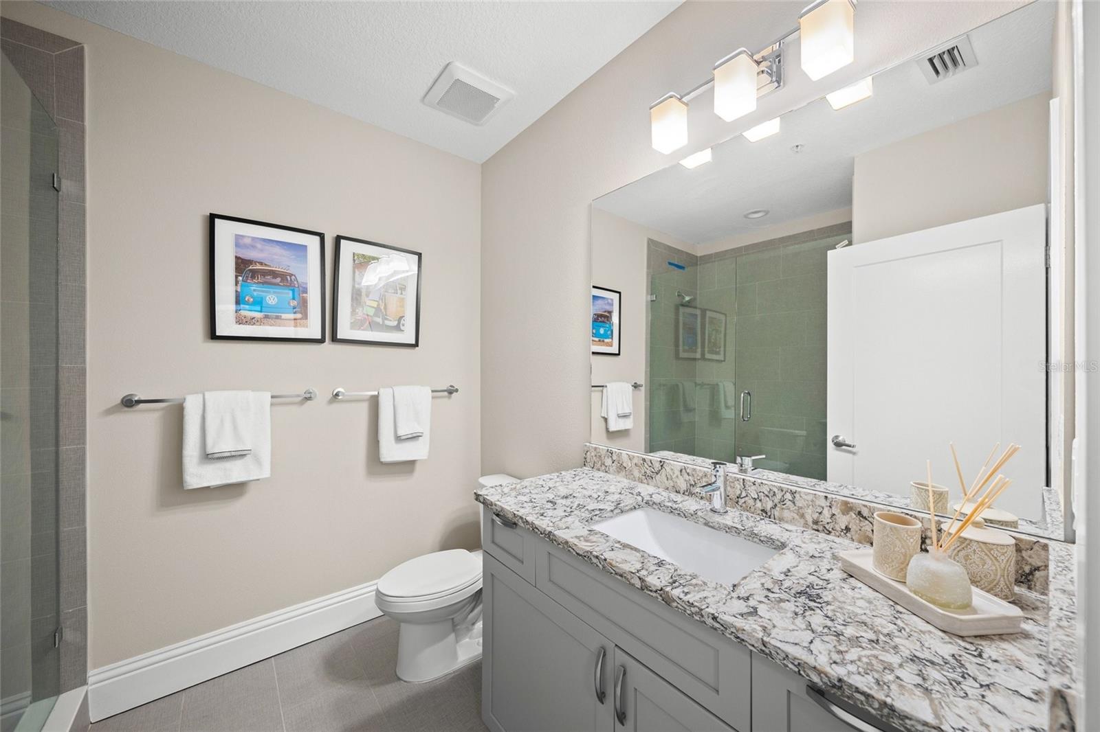 72 N SCHOOL AVE, SARASOTA, FL, 34237