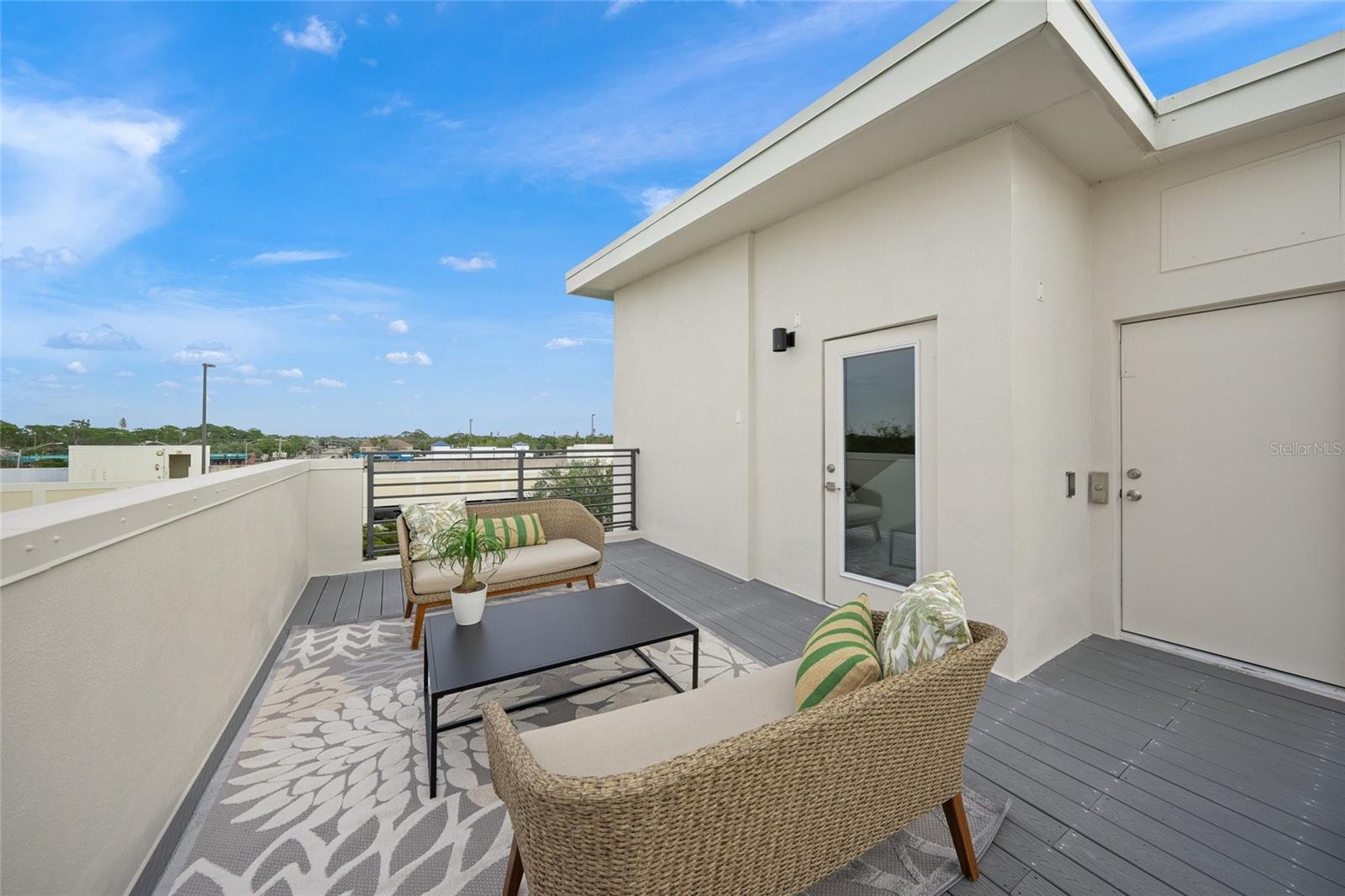 72 N SCHOOL AVE, SARASOTA, FL, 34237
