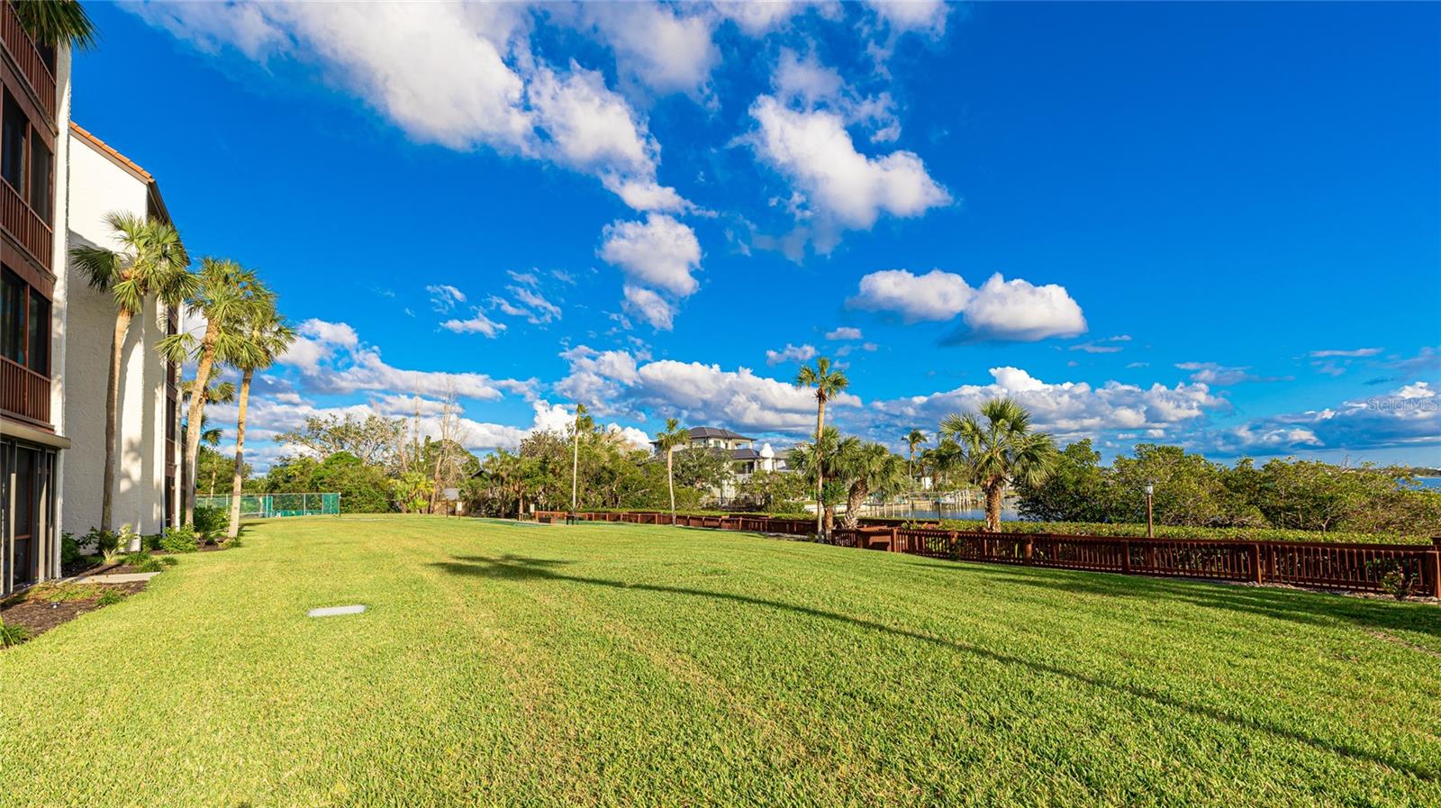 1608 STICKNEY POINT RD #1608-102, SARASOTA, FL, 34231