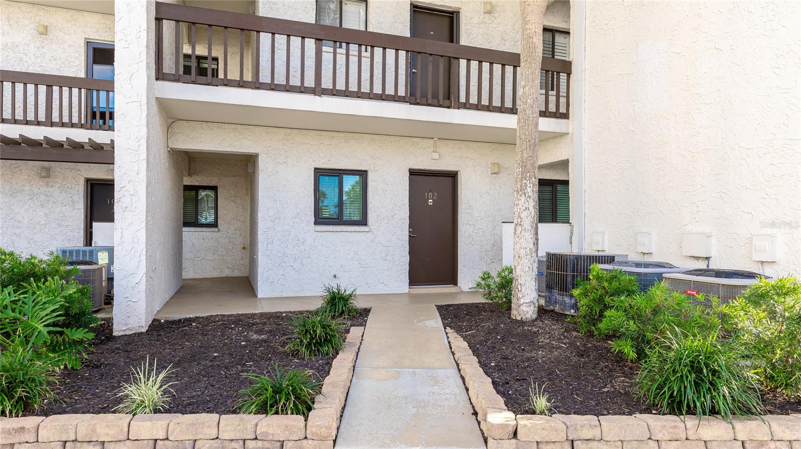 1608 STICKNEY POINT RD #1608-102, SARASOTA, FL, 34231