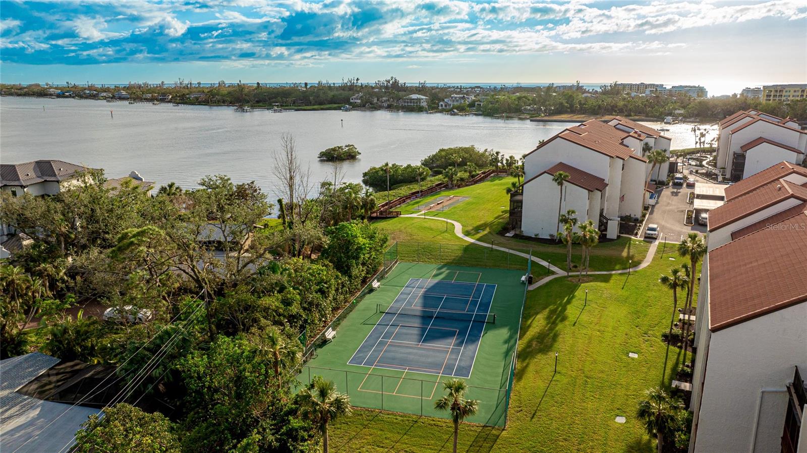 1608 STICKNEY POINT RD #1608-102, SARASOTA, FL, 34231