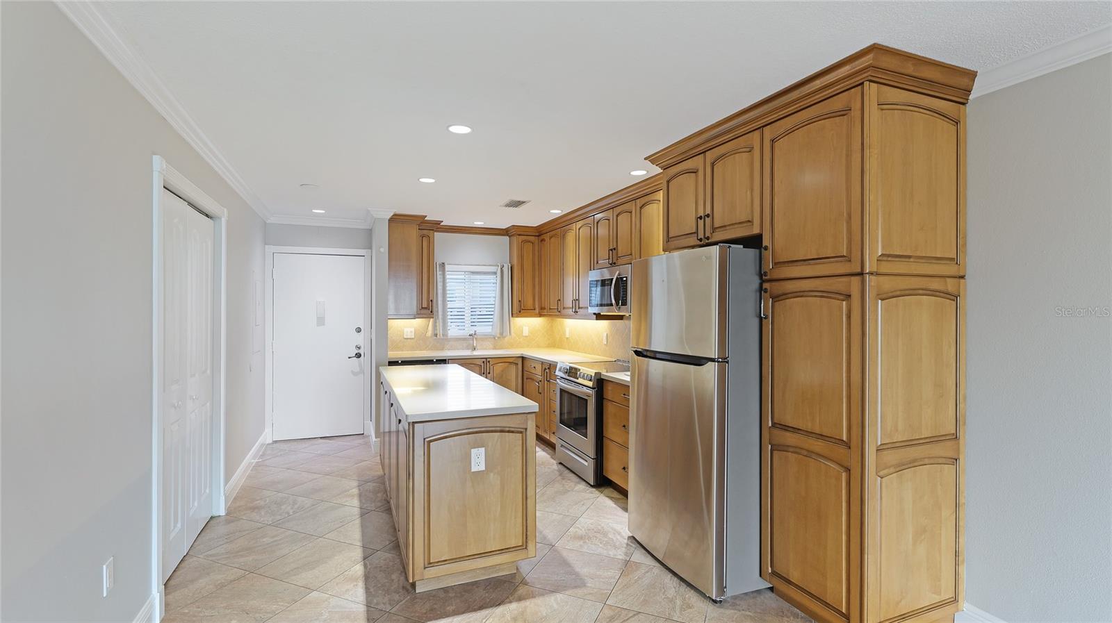 1608 STICKNEY POINT RD #1608-102, SARASOTA, FL, 34231