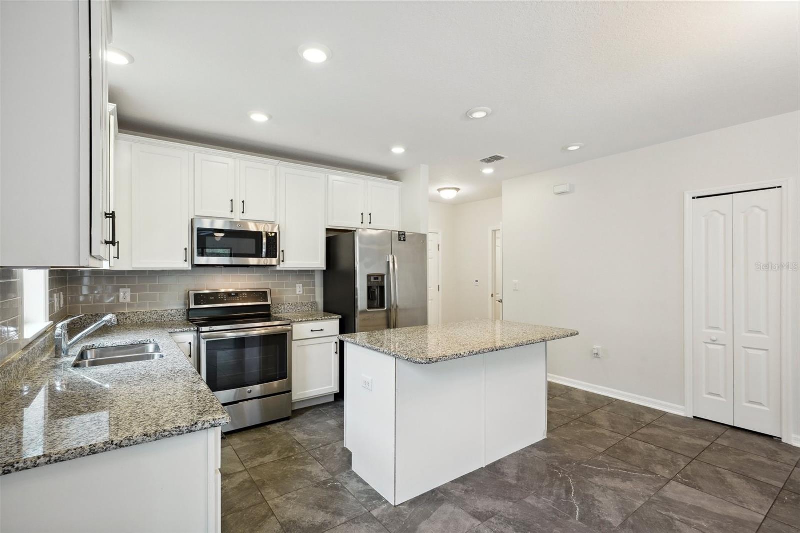 10509 MASSIMO DR, WIMAUMA, FL, 33598